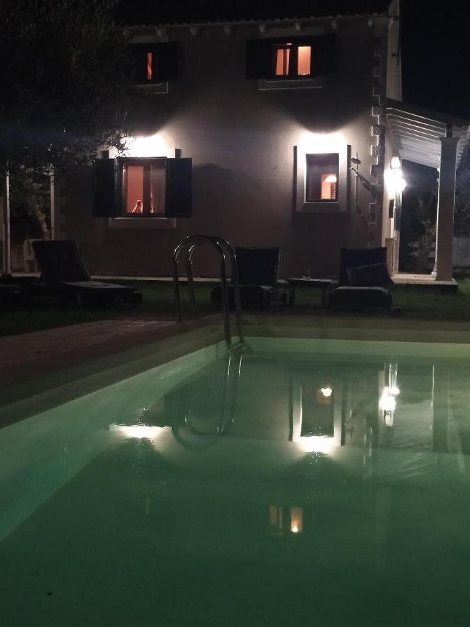 Theonymfi Luxury Villas Δουκάδες Εξωτερικό φωτογραφία